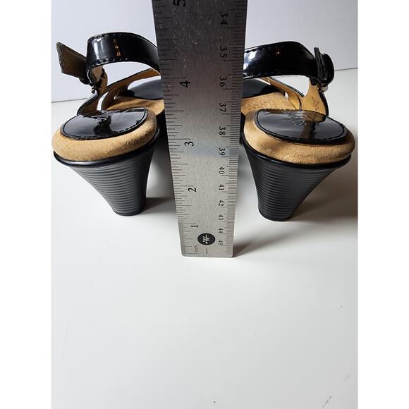 SOFTSPOTS Black Adjustable Slingback Buckle Heeled Sandals Comfort SZ 7W - Picture 8 of 8